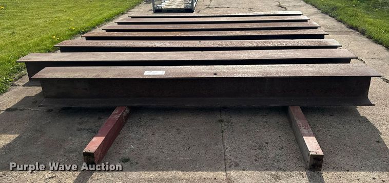 image for item DV2598 (7) I-beams