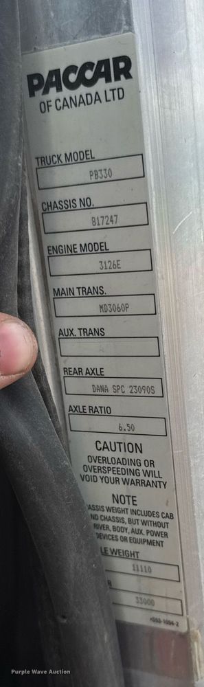 image for item DV2612 2004 Peterbilt 330 utility / service truck