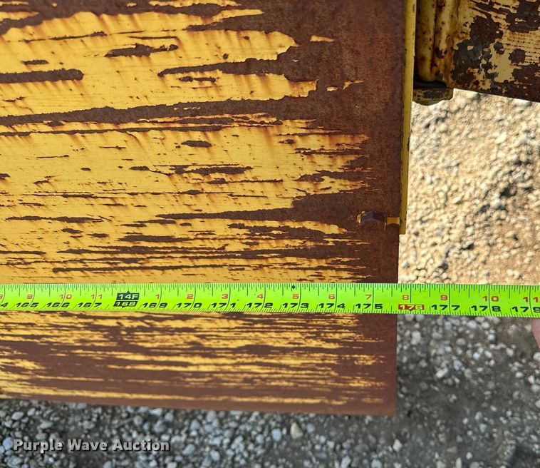 image for item DV2613 Trench box