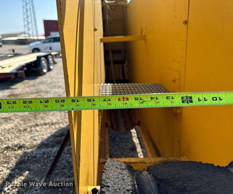 image for item DV2613 Trench box