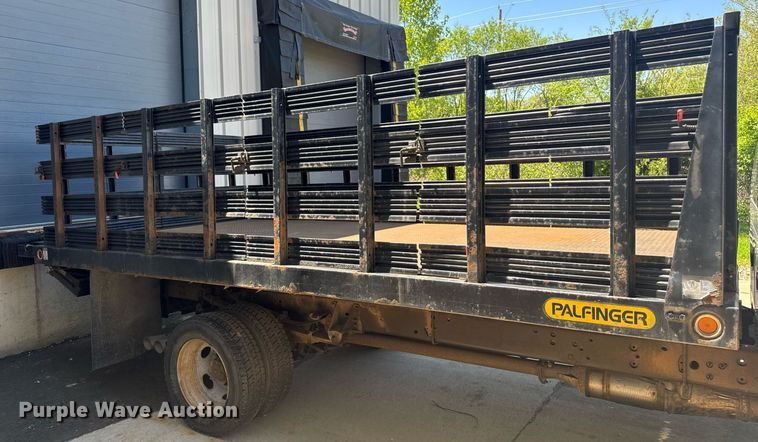 image for item DV2617 2012 Ford F550 Super Duty XL flatbed truck