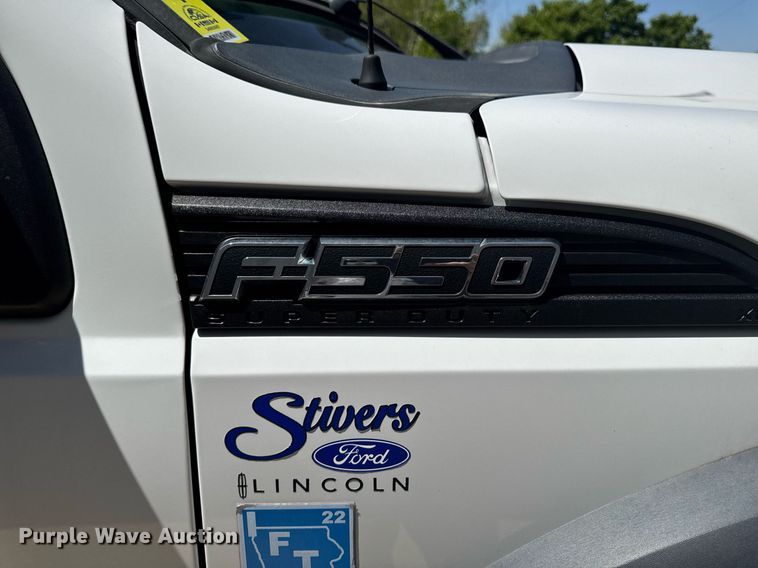 image for item DV2617 2012 Ford F550 Super Duty XL flatbed truck