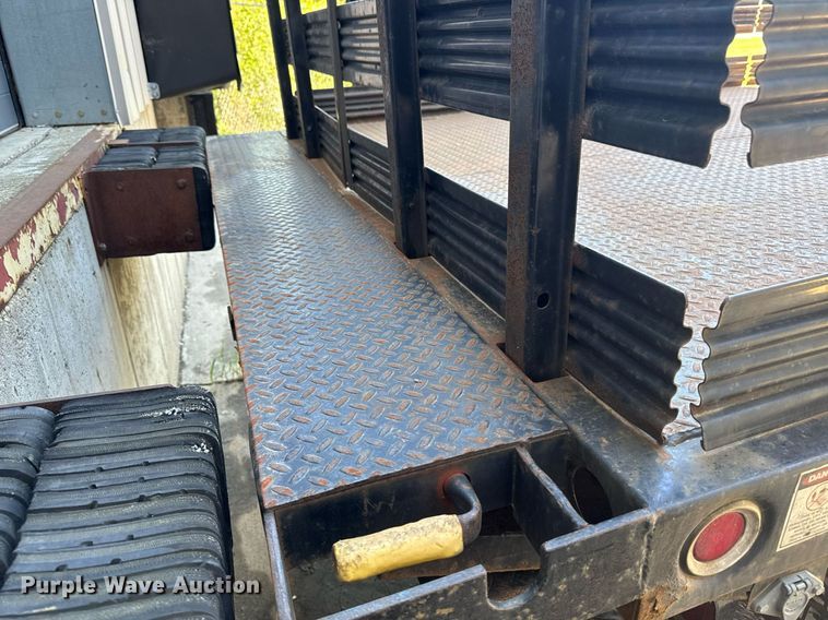 image for item DV2617 2012 Ford F550 Super Duty XL flatbed truck