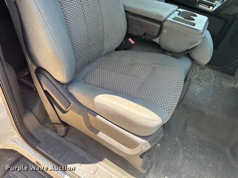 image for item DV2617 2012 Ford F550 Super Duty XL flatbed truck