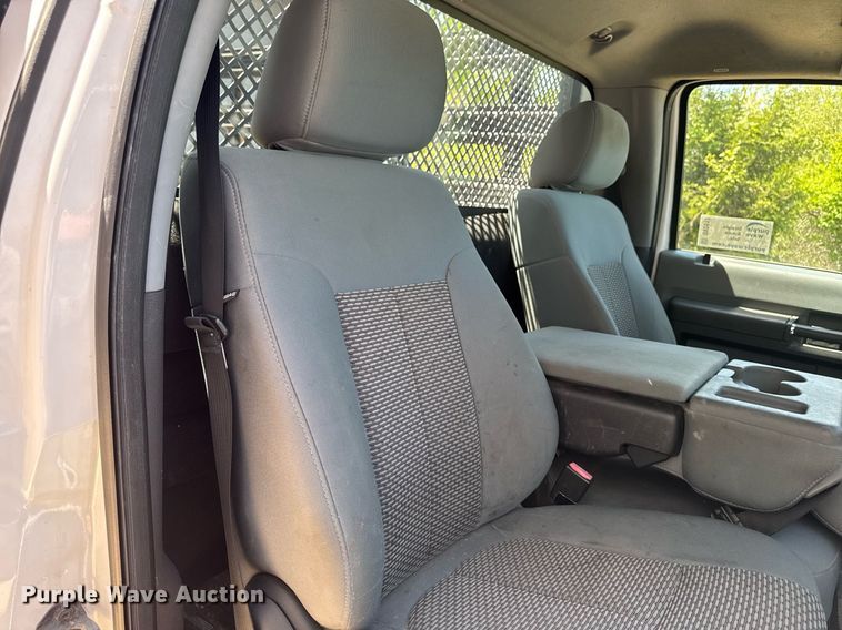 image for item DV2617 2012 Ford F550 Super Duty XL flatbed truck