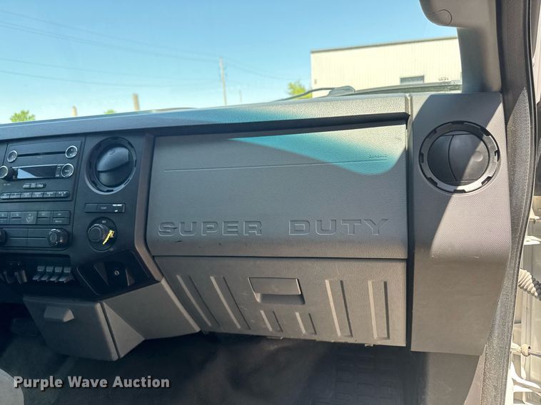 image for item DV2617 2012 Ford F550 Super Duty XL flatbed truck