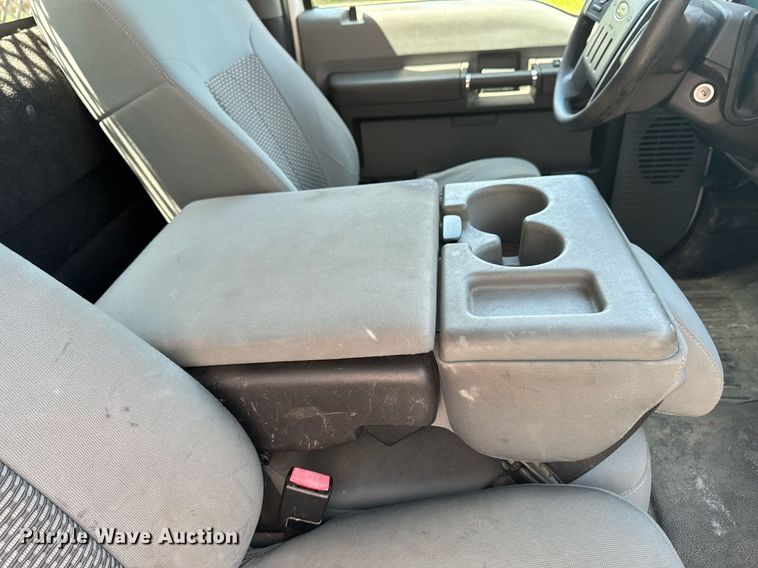 image for item DV2617 2012 Ford F550 Super Duty XL flatbed truck