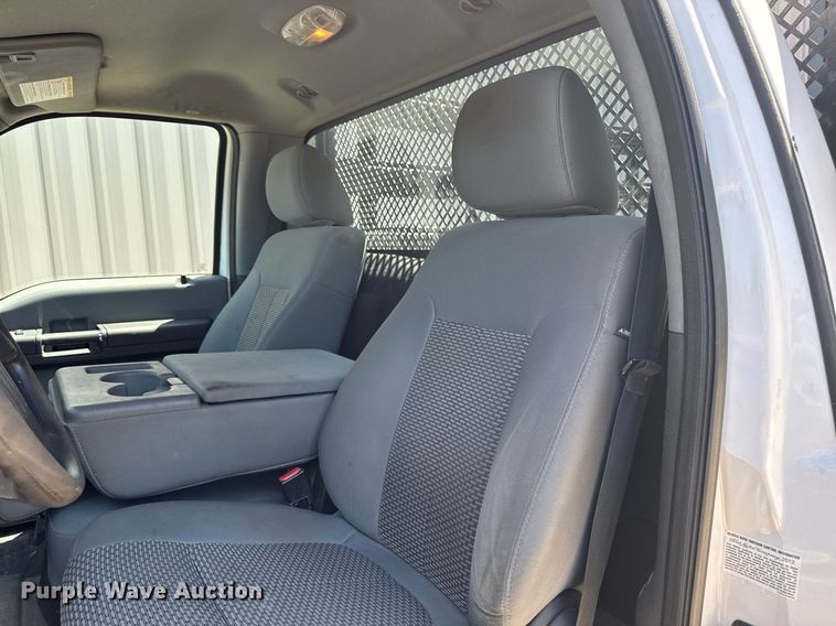 image for item DV2617 2012 Ford F550 Super Duty XL flatbed truck