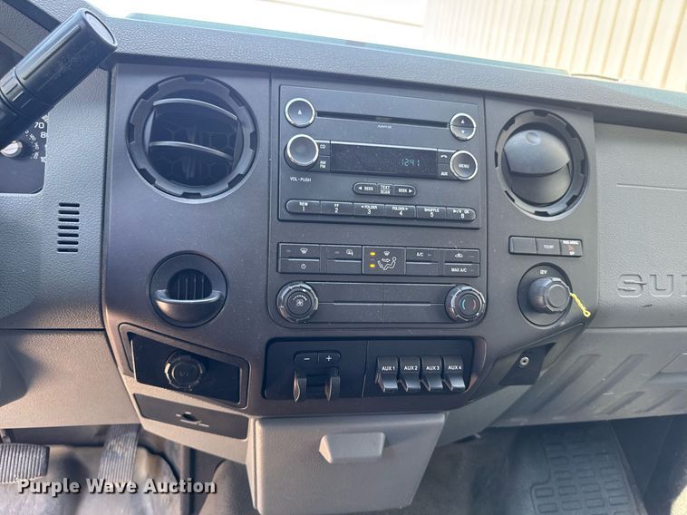 image for item DV2617 2012 Ford F550 Super Duty XL flatbed truck