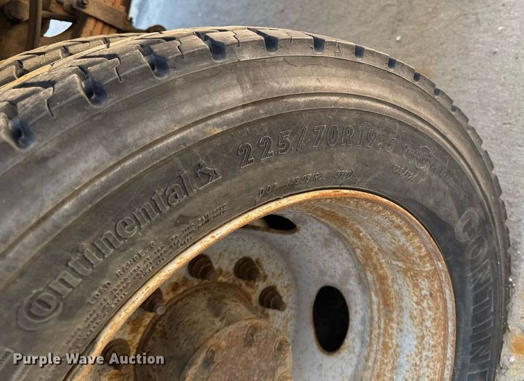 image for item DV2617 2012 Ford F550 Super Duty XL flatbed truck