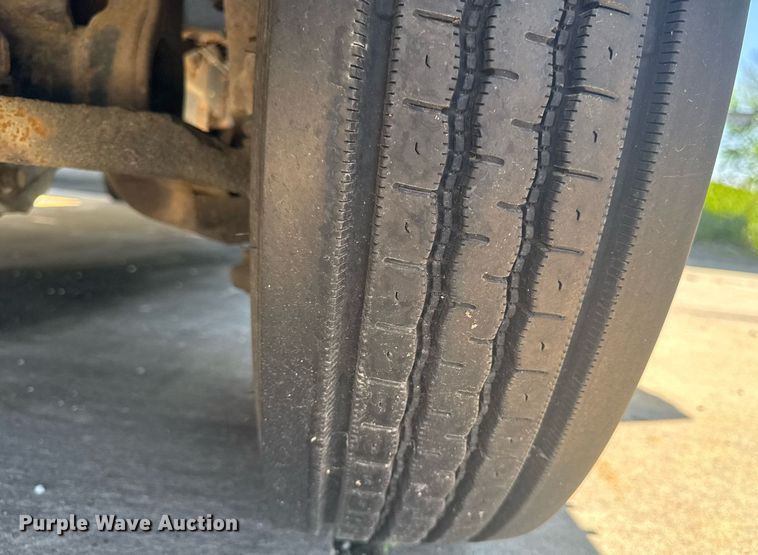 image for item DV2617 2012 Ford F550 Super Duty XL flatbed truck