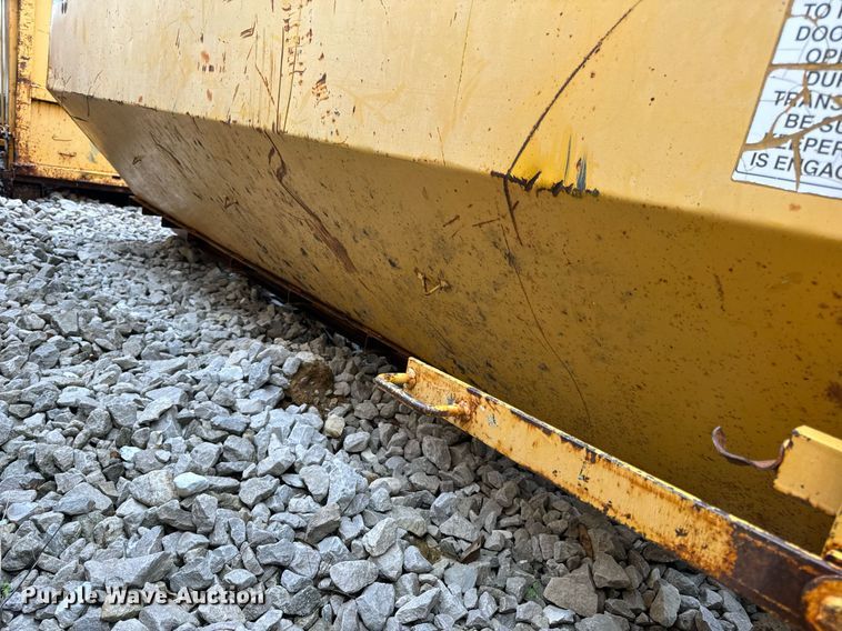 image for item DV4000 Wastequip roll-off container