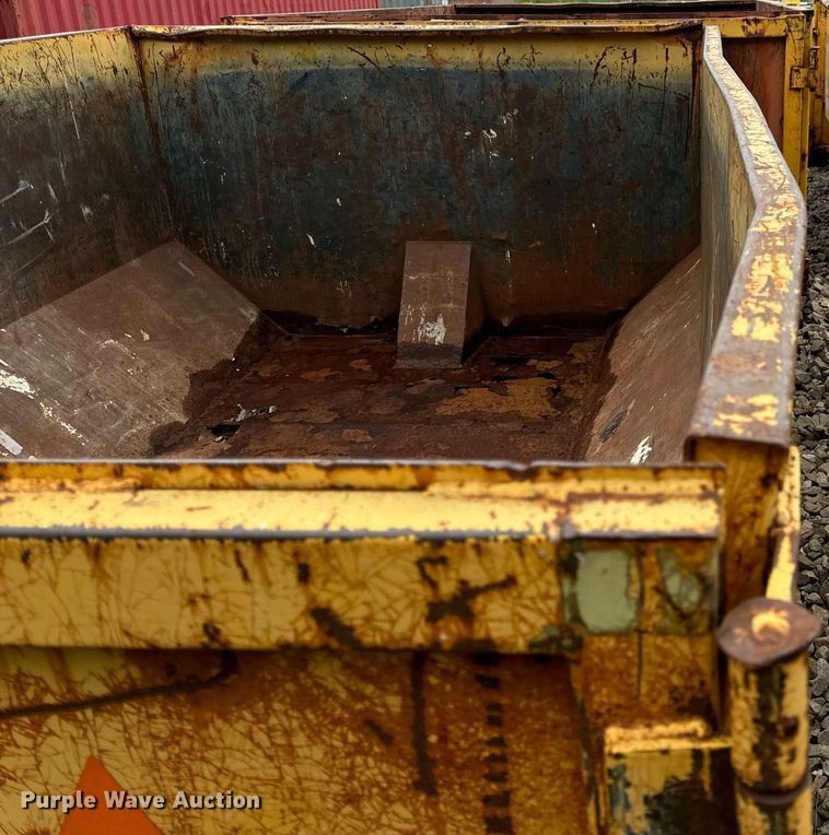 image for item DV4001 Wastequip roll-off container