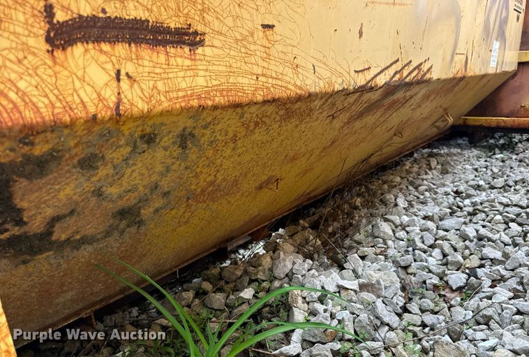 image for item DV4001 Wastequip roll-off container