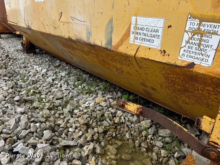 image for item DV4001 Wastequip roll-off container