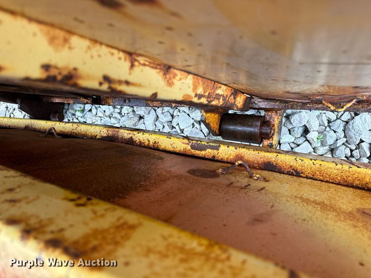 image for item DV4001 Wastequip roll-off container