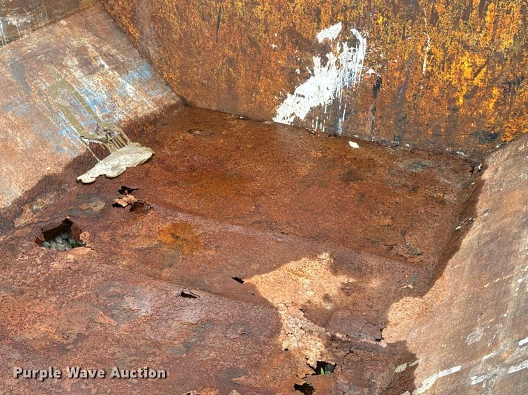 image for item DV4001 Wastequip roll-off container