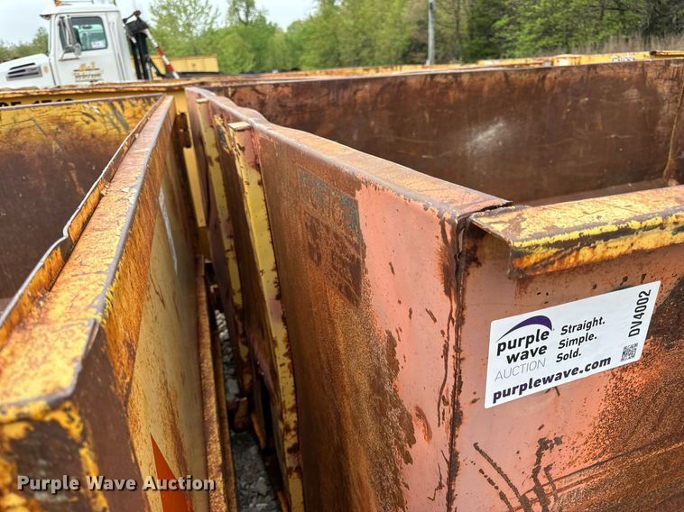image for item DV4002 Wastequip roll-off container