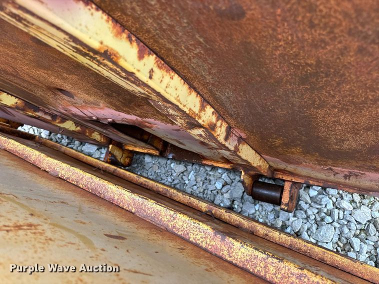 image for item DV4002 Wastequip roll-off container