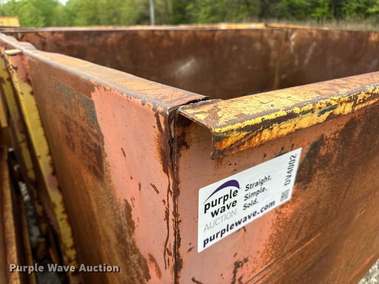 image for item DV4002 Wastequip roll-off container
