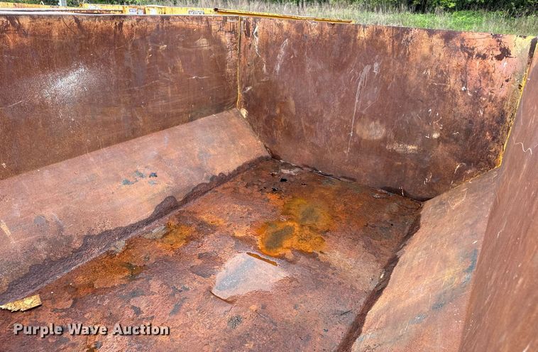 image for item DV4002 Wastequip roll-off container