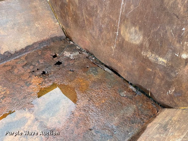 image for item DV4002 Wastequip roll-off container