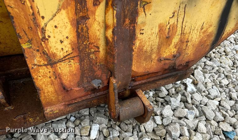 image for item DV4003 Wastequip roll-off container