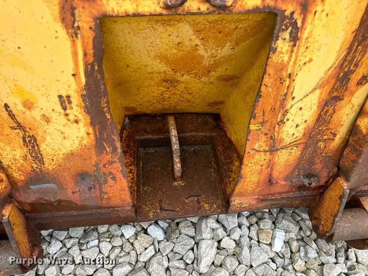 image for item DV4003 Wastequip roll-off container