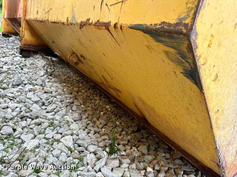 image for item DV4003 Wastequip roll-off container