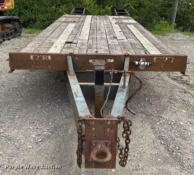 image for item DV4010 1998 Trail King equipment trailer