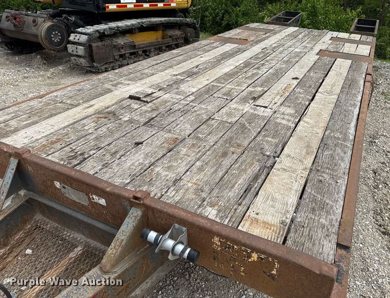 image for item DV4010 1998 Trail King equipment trailer