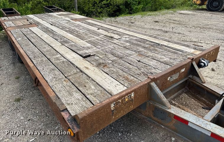 image for item DV4010 1998 Trail King equipment trailer