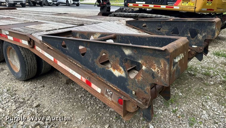 image for item DV4010 1998 Trail King equipment trailer