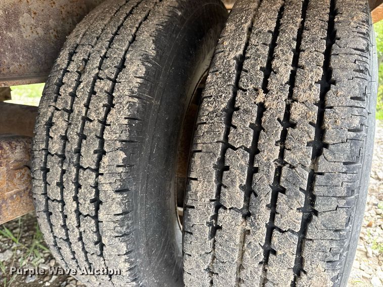 image for item DV4010 1998 Trail King equipment trailer