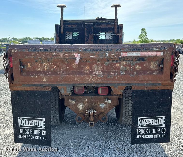 image for item DV4013 2000 International 4900 dump flatbed truck