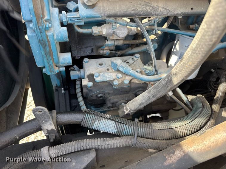 image for item DV4013 2000 International 4900 dump flatbed truck