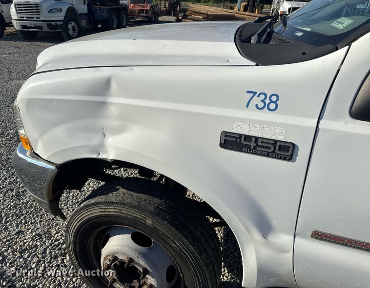 image for item DV4015 2004 Ford F450 Super Duty XL bucket truck