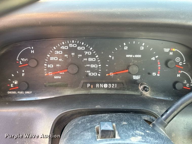 image for item DV4015 2004 Ford F450 Super Duty XL bucket truck