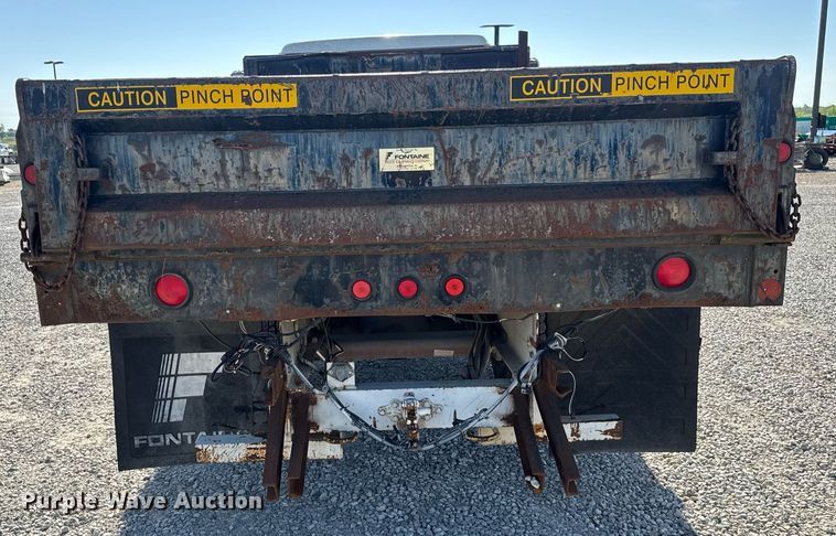 image for item DV4017 1999 International 4900 flatbed truck