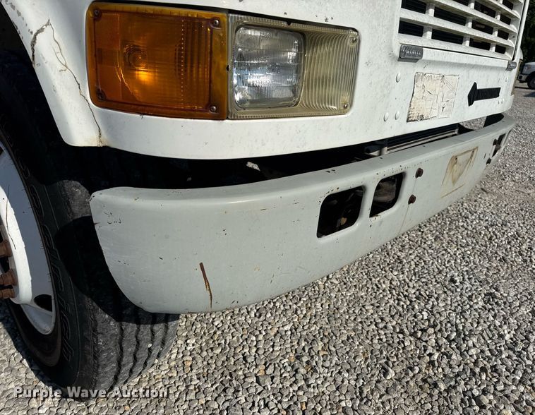 image for item DV4017 1999 International 4900 flatbed truck