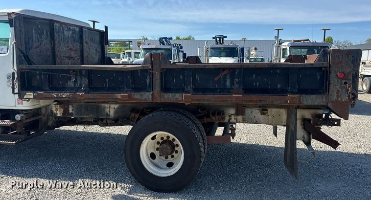 image for item DV4017 1999 International 4900 flatbed truck
