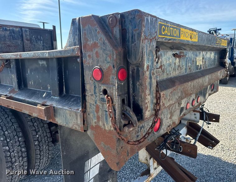 image for item DV4017 1999 International 4900 flatbed truck