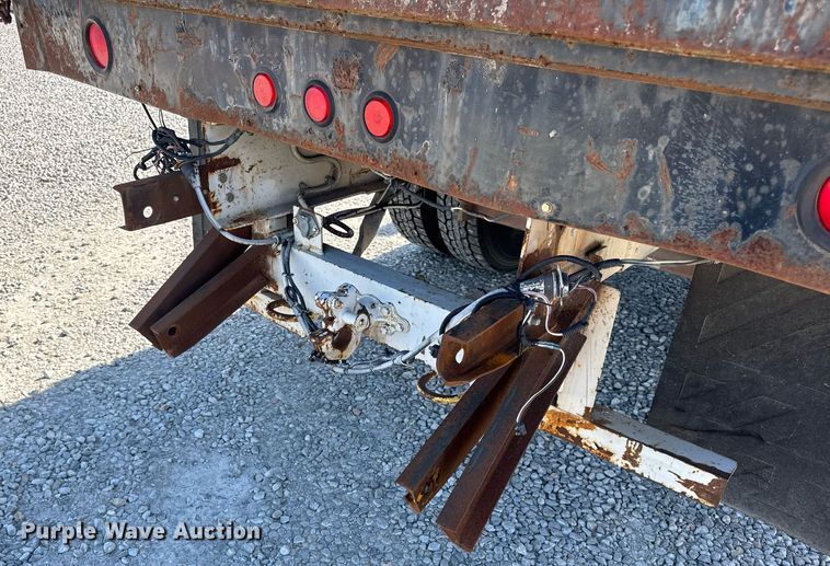 image for item DV4017 1999 International 4900 flatbed truck