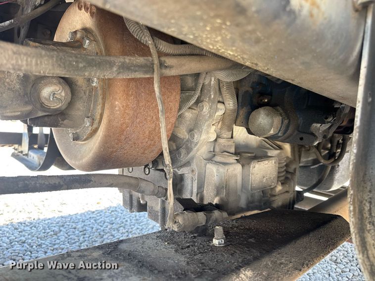 image for item DV4017 1999 International 4900 flatbed truck