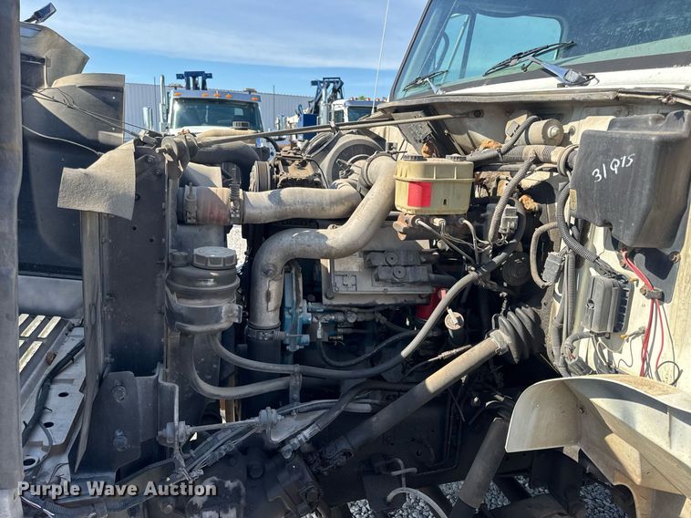 image for item DV4017 1999 International 4900 flatbed truck