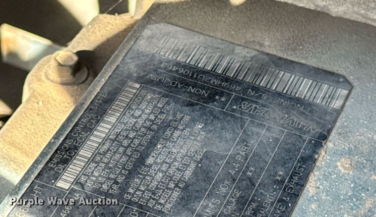 image for item DV4017 1999 International 4900 flatbed truck