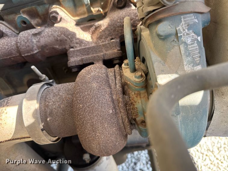 image for item DV4017 1999 International 4900 flatbed truck