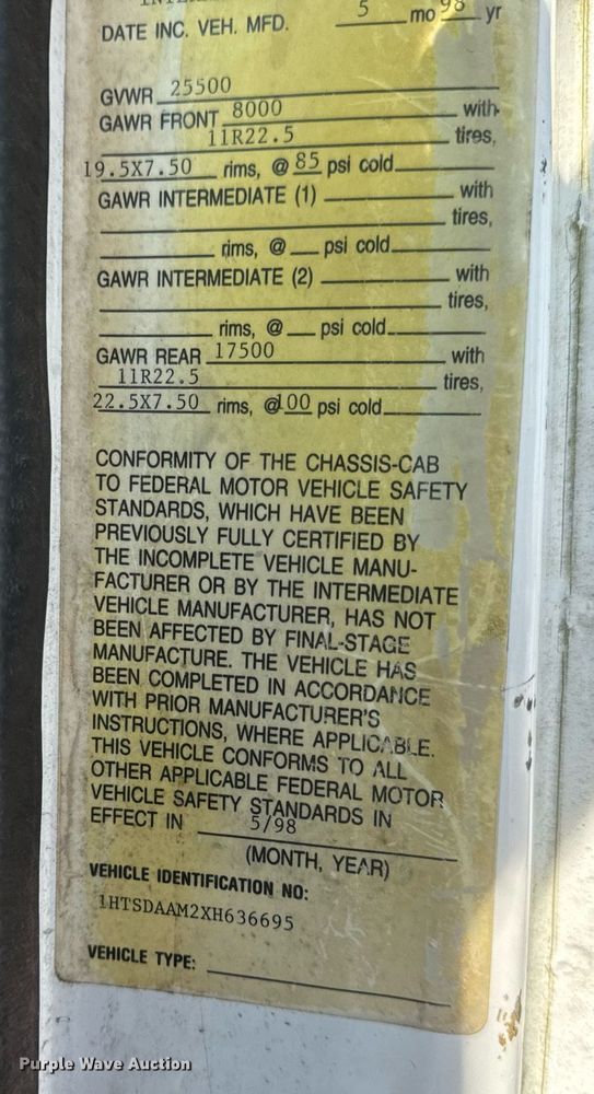 image for item DV4017 1999 International 4900 flatbed truck