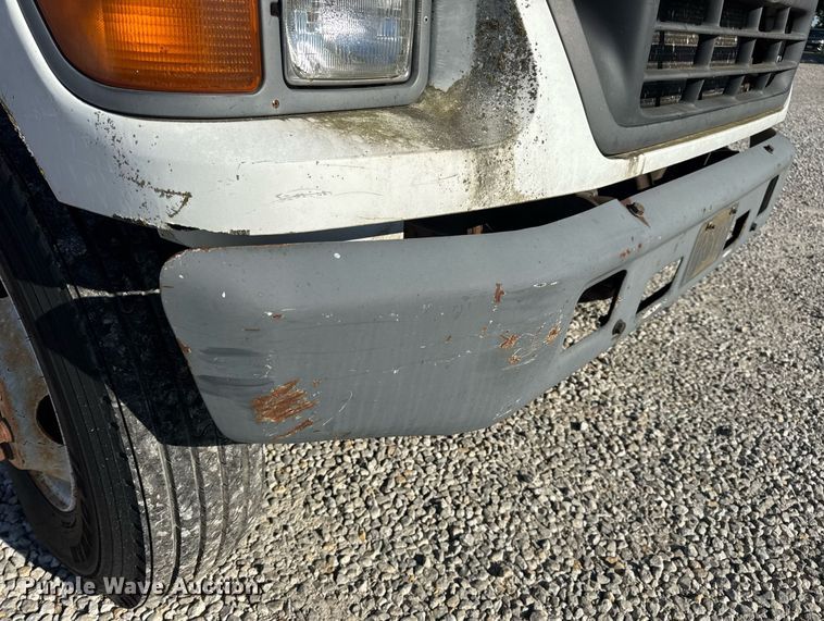 image for item DV4018 2000 Ford F750 Super Duty XL digger derrick truck