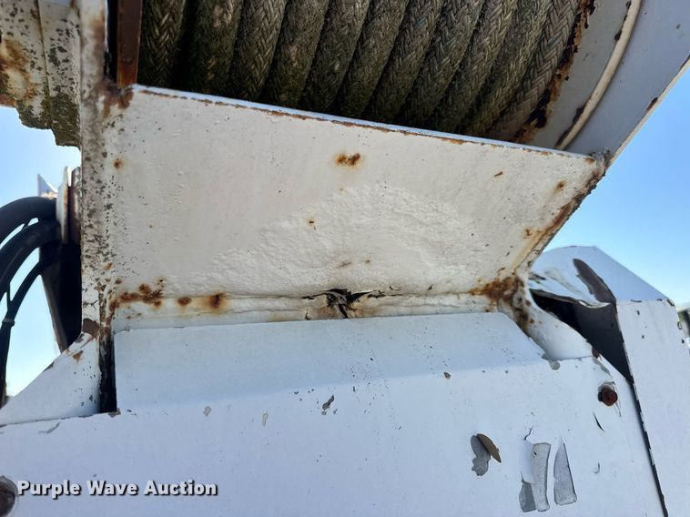 image for item DV4018 2000 Ford F750 Super Duty XL digger derrick truck